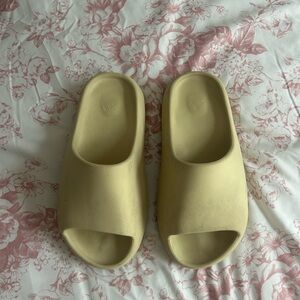 Yeezy Slides